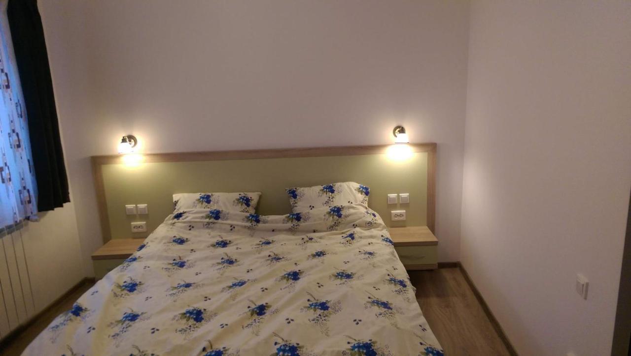 Appartamento Eva'S Little House - Acasa La Taticul Albinelor Sinca Veche Esterno foto